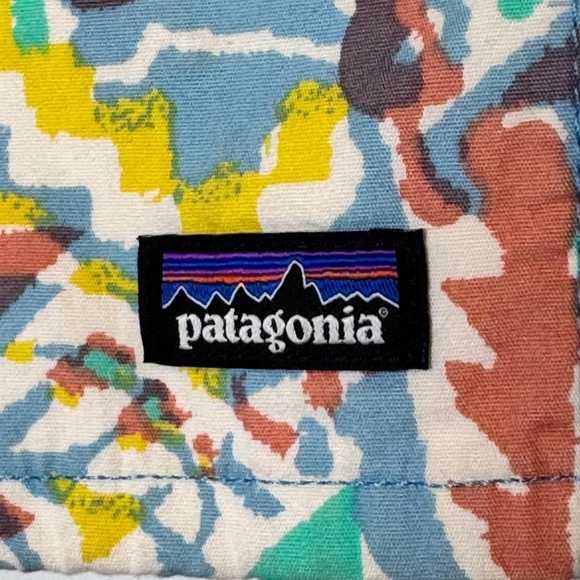 Kid's Patagonia Funhoggers Shorts, NWT: Thriving Planet in Lago Blue, Size M(10) - Picture 6 of 13